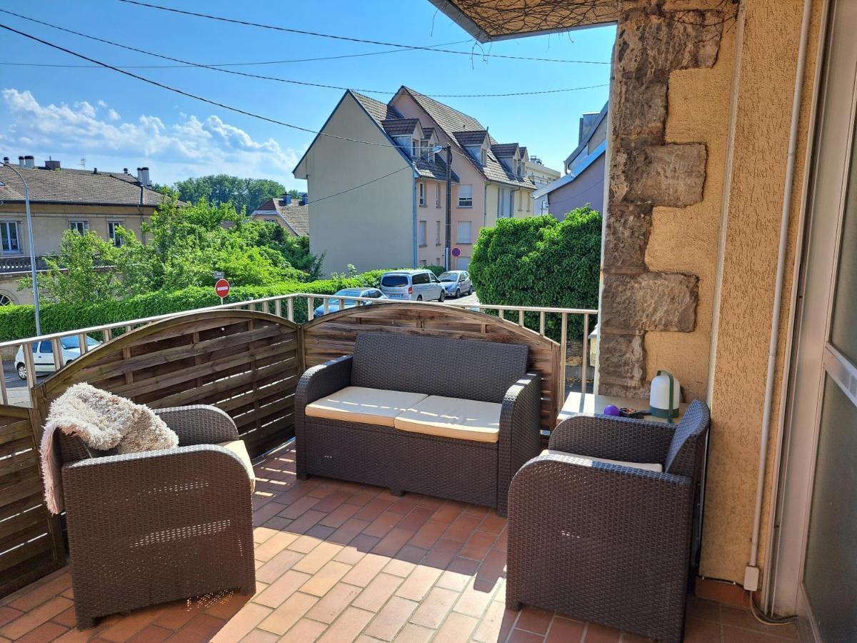 L'Appartement - Chambre Avec Salle De Bains Et Wc Dans Une Galerie D'Art Montbeliard Exterior photo